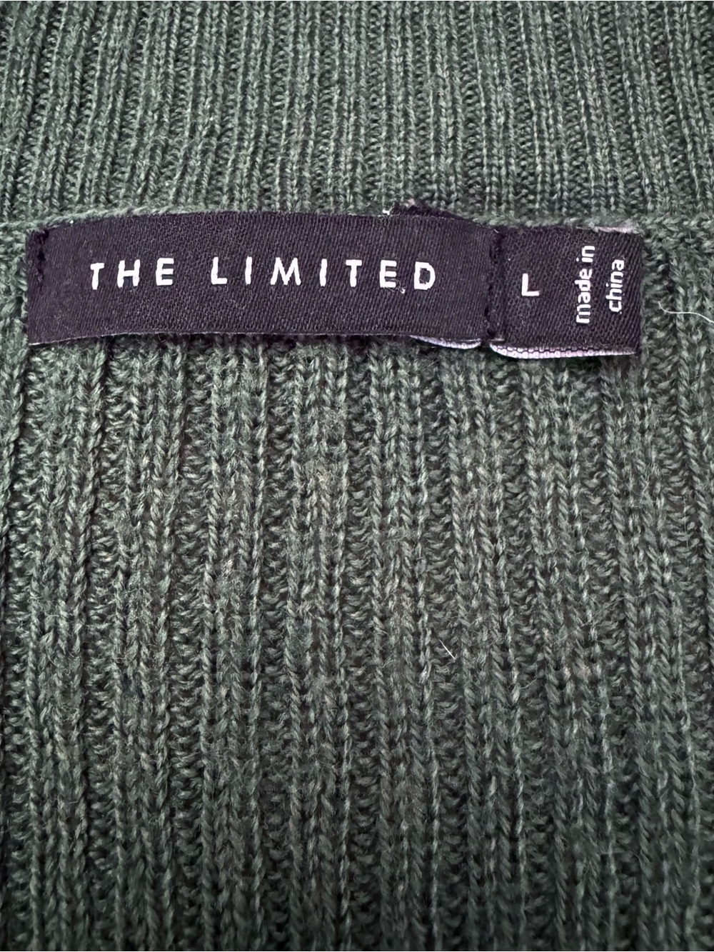 The Limited 2007 Y2K Olive Green Cable Knit Deep V Neck Sweater L - Picture 3 of 7